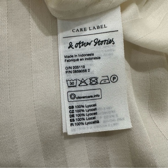 & Other Stories Stockholm Atelier Faux Wrap Cropped Top 4 - Picture 6 of 7